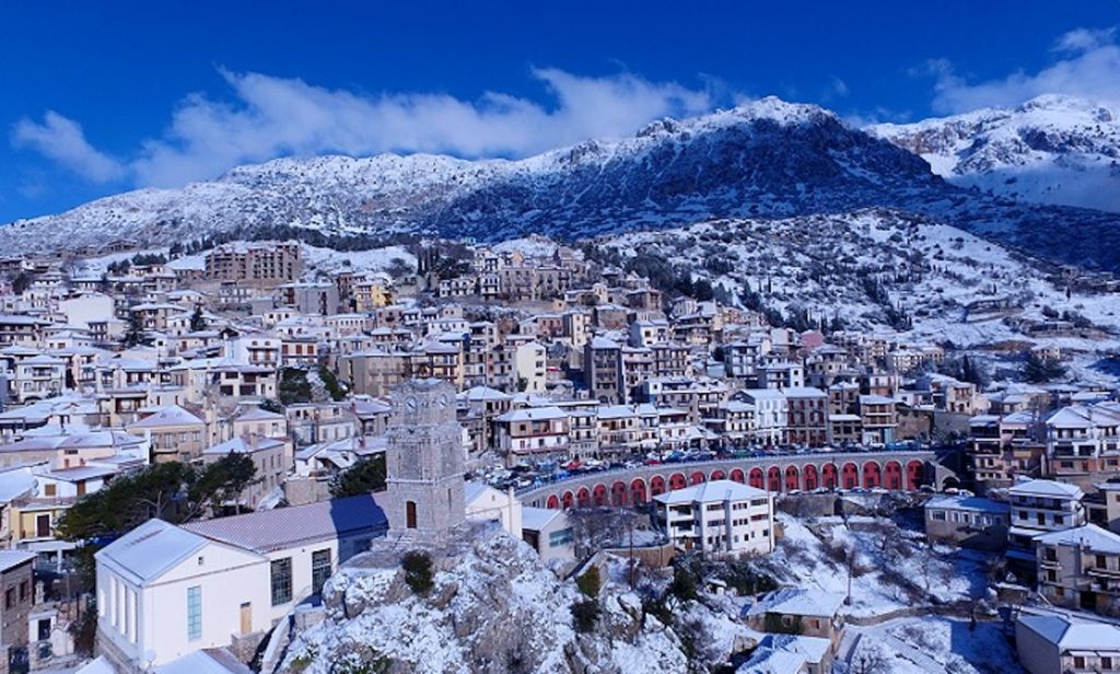 Arachova winter Wedding in Greece sirtaki events